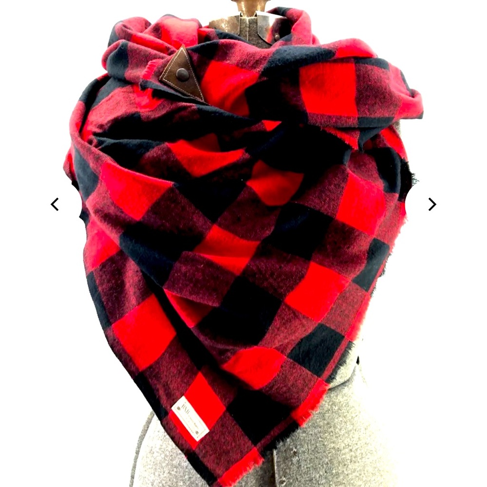 Plaid blanket scarf 🧣
